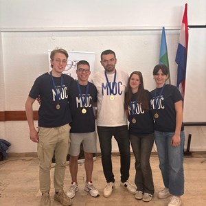 XV. gimnazija o natjecanju iz vjeronauka na Z1 televiziji