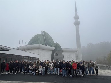 /Slike/A/2024/10/A/OŠ Kajzerica - džamija.JPG