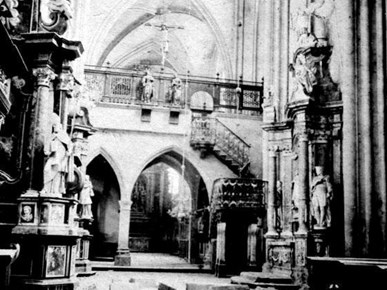 /Slike/A/2024/11/A/Unutrašnjost katedrale nakon potresa iz 1880. godine.JPG