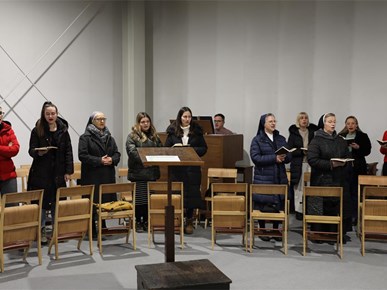 /Slike/A/2025/12-2025/Održana adventska duhovna obnova za vjeroučiteljeice i odgojiteljice u vjeri  (20).jpg